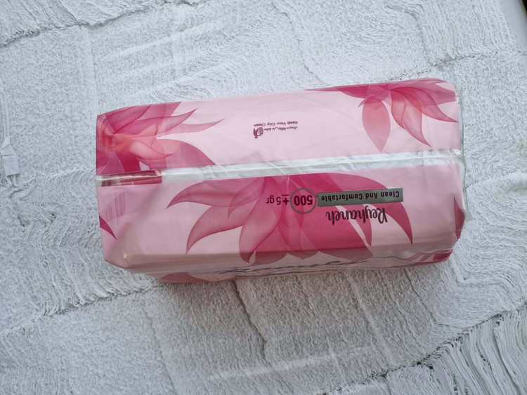 دستمال کاغذی نیم کیلویی ریحانه 3 عددی)